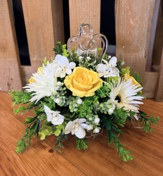 MG106 from Faught's Flowers & Gifts, florist in Jonesboro